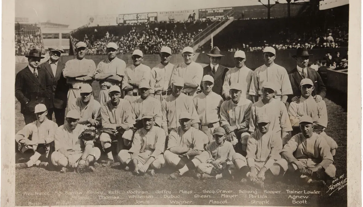 How to Identify Sports Memorabilia in Good Condition: A Collector’s Guide